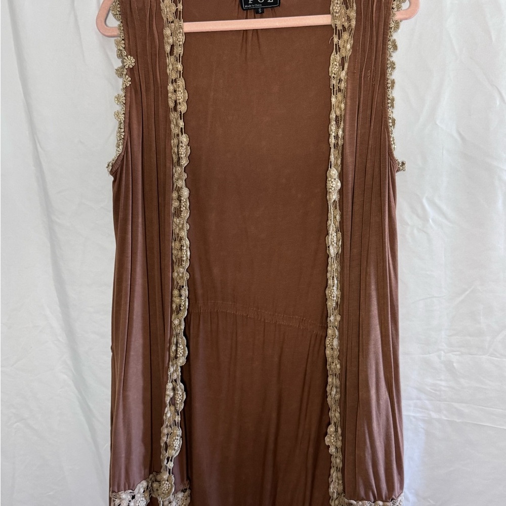 POL Brown Sleeveless Open Front Duster with Lace Detail